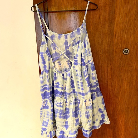 Gorgeous beach dress - Picture 5 of 8